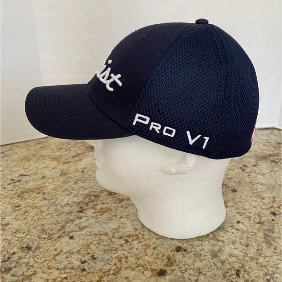 New Era Titleist Pro V1 FJ Golf Hat Fitted M-L - Picture 2 of 10